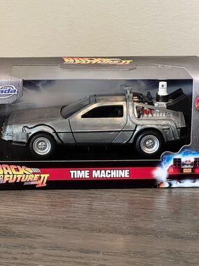 Jada Toys - (Back to the Future 2 - TIME MACHINE) - Scale 1/32 -(Diecast)